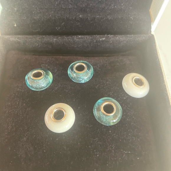 Pandora charms - Picture 2 of 2